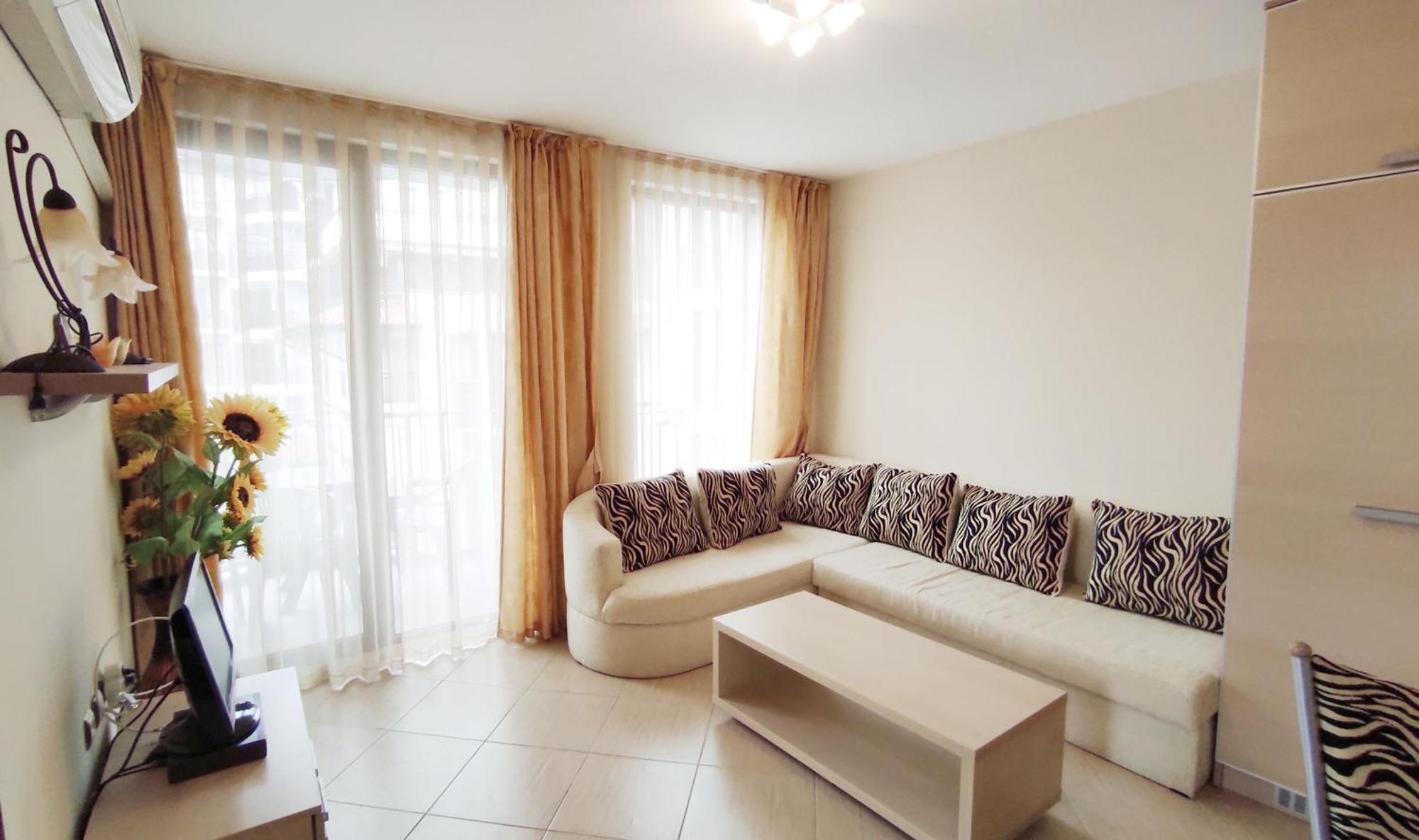 Apartment Dom-el Real 4 - *