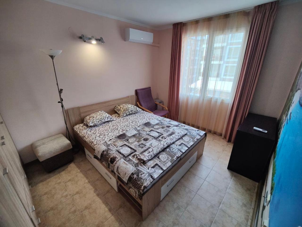Dom-el Real 4 - Apartment *